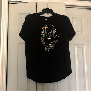 Old Navy Women’s ‘I Love You’ Sign Language Tee